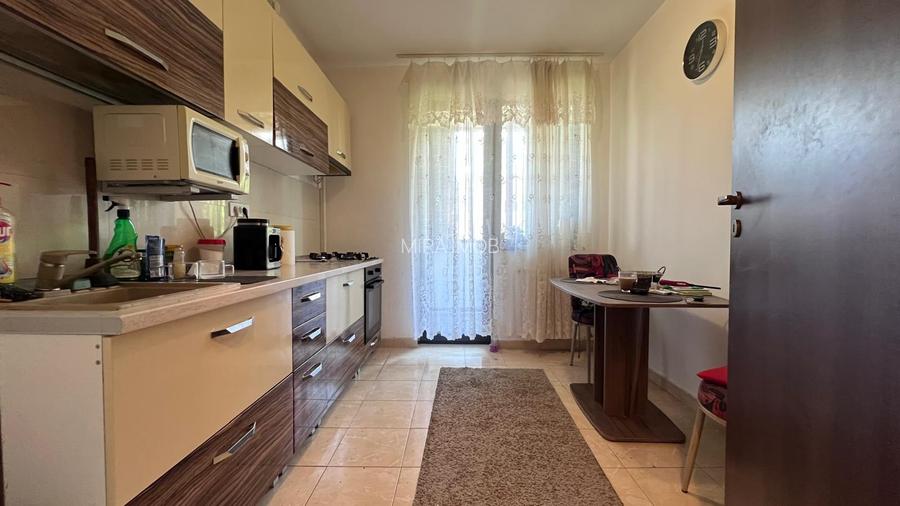 Apartament 2 camere spațios, etaj 1/5, balcon închis – Prelungirea Ghencea - 3