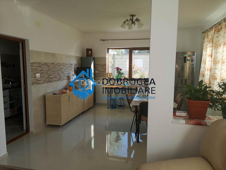 CASLITA-  VILA P+1 ,  180 MP UTILI, TEREN 390MP, DESCHIDERE 17 ML. - 12