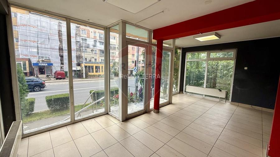 Spațiu comercial/birouri, acces separat, suprafață generoasă - 4