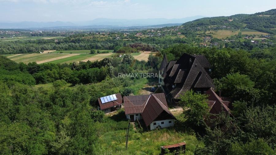 CASTEL DE VANZARE IN MARAMURES - 5
