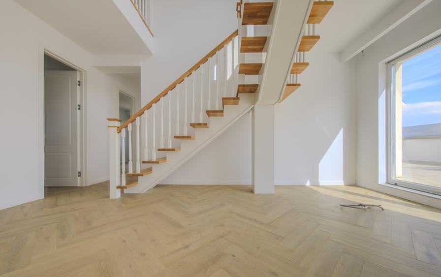 Duplex 6 Dormitoare 2 Terase cu Vedere Panoramică 4 Parcări Subterane Incluse