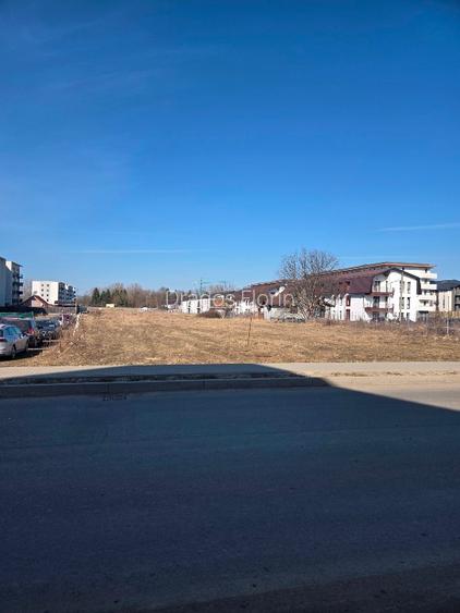 Proprietari vindem 2.811 mp+4.400 mp pe str.Nicolae Labis,Tractoru 7Proprietari  - 2