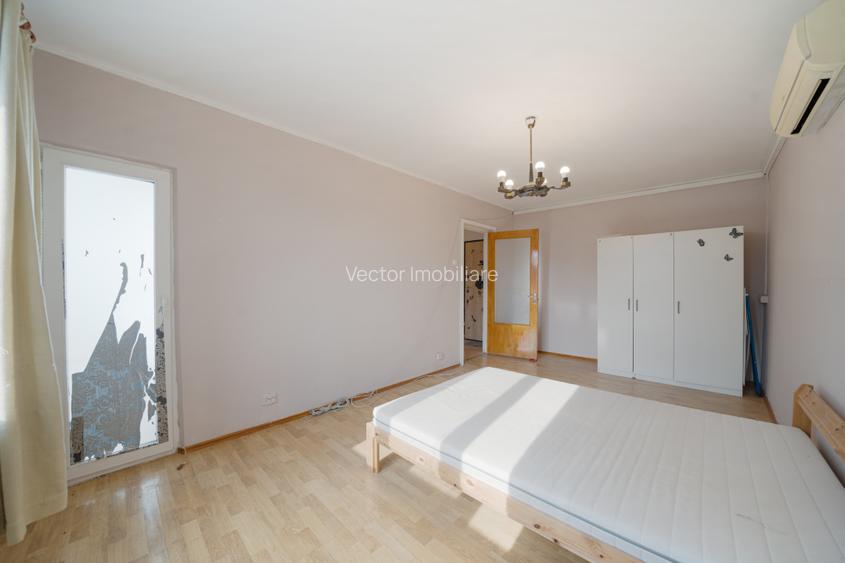 Decomandat* bloc 1980*etaj 3/8* 7 minute metrou* Str. Azurului - 3