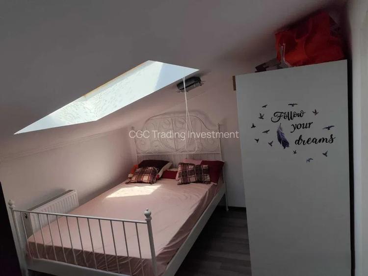 Vanzare apartament 3 camere decomandate cu scara  interioara 60 mp zona Poarta 6 - 3