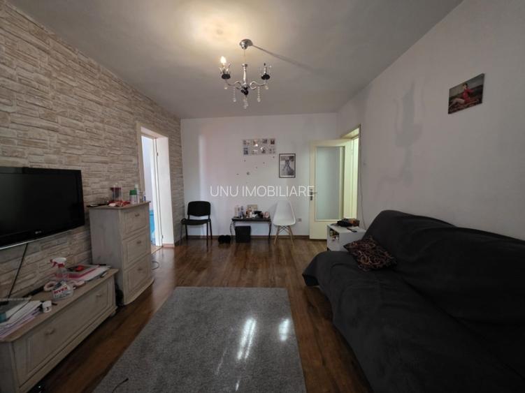 Etaj 1-Tatarasi-Flora- 2 Camere  Semidecomandat 50mp - 6