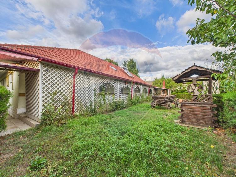 Casă / Vilă cu 5 camere de vânzare în orașul Negru Vodă, zona Central - 16