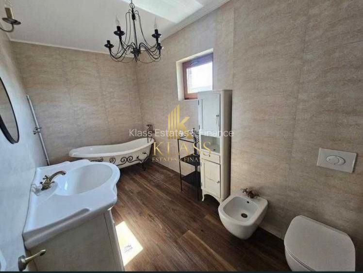 Închiriez vilă spațioasă cu corp secundar – ideal rezidențial sau business - 7