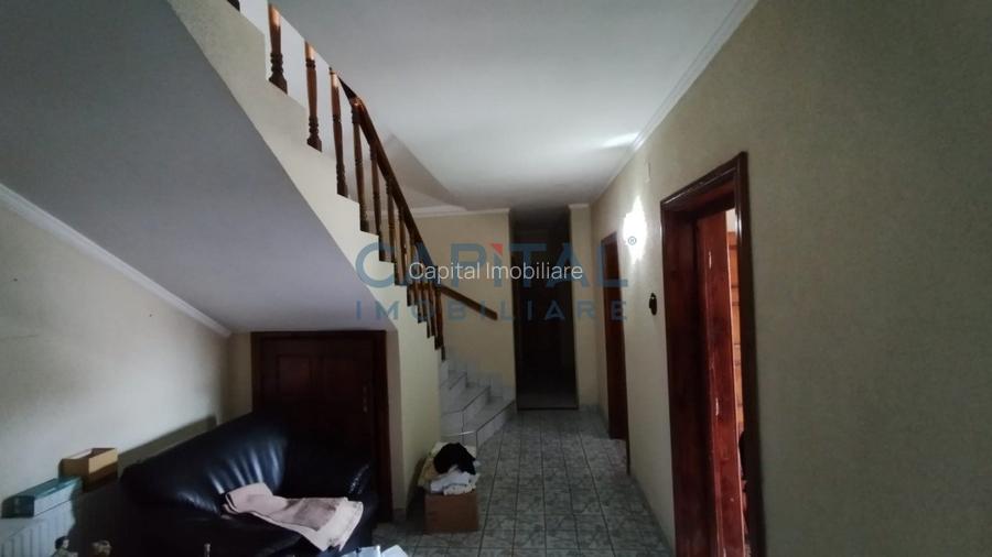 Casa / Vila spatioasa zona URSULET - 18