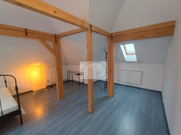 Duplex in villa - etaj plus mansarda - Foisorul de foc - 36