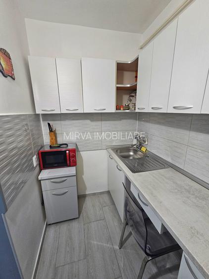 Garsonieră de închiriat | mobilata | utilata – Zona Democrației - 3