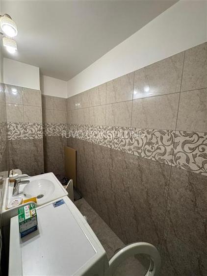 Vanzare Apartament 3 camere Semidecomandat Bld. Obregia - 5