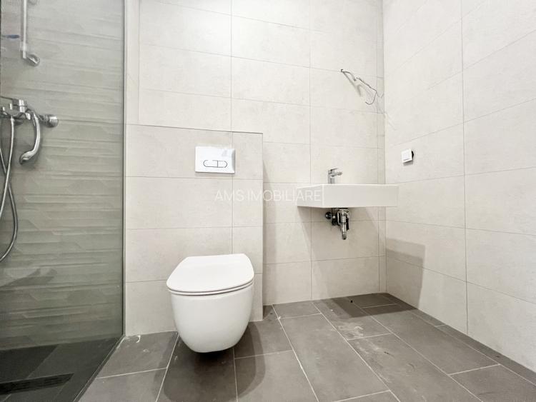 SUPERB / PARTIAL MOBILAT / GRADINA - 35