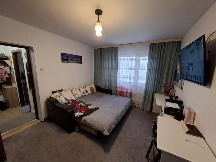 Apartament cu 2 camere, zona Tatarasi