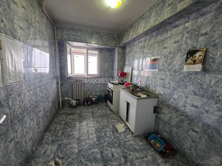 Berceni, pe B-ul Obregia, stradal, bloc reabilitat, pasajul Europa Unita - 6