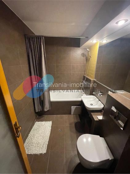Apartament 3 Camere, 85 mp + 15 mp 2 balcoane, zona Andrei Mureșanu - 10