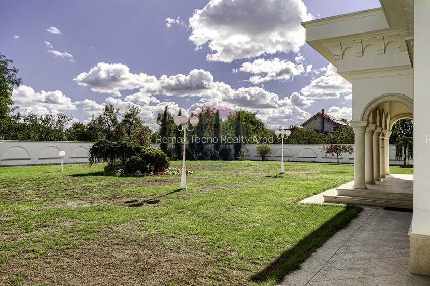 Stil si eleganta ! Vilă superba 320 mp cu teren 1728 mp in Mandruloc - 39