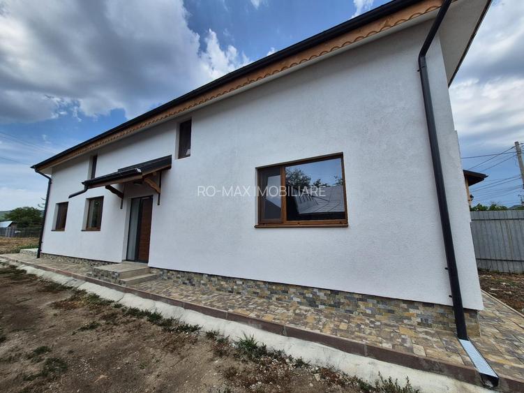 Vila/casa noua: P+M, Banesti-Prahova - 150 mp utili + teren 875 mp! - 36