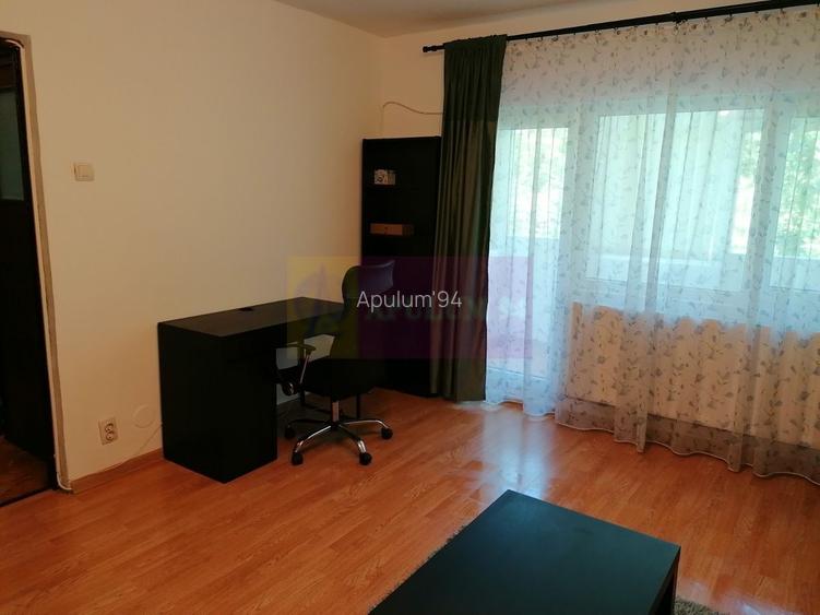 Garsoniera , Virtutii, Militari - 5