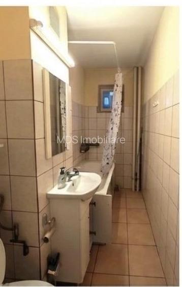 2 camere etaj 2 linga Kaufland-Resitei - 5