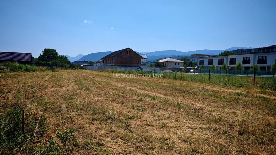 BARTOLOMEU,intravilan,intre case,suprafata de 774 mp,constructii P+2 - 9