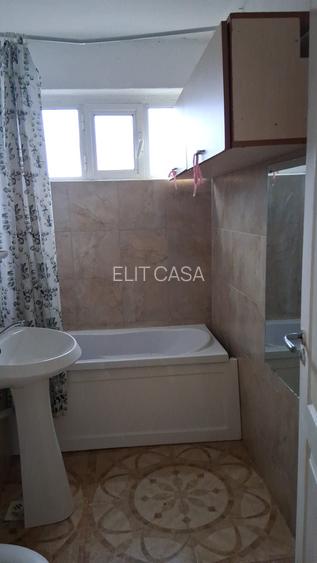 Apartament cu 2 camere, zona Podu Ros - 10