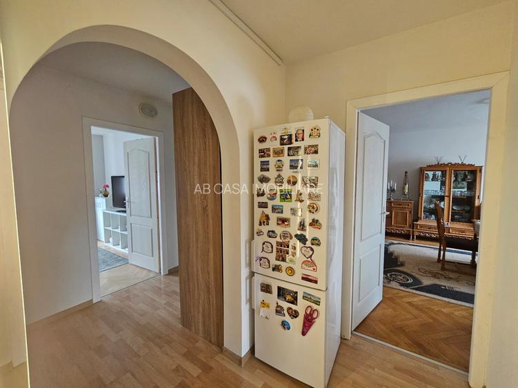 Apartament 3 camere, dec,  2 băi, 2 balcoane, et. 3 din 4, zona Șagului-Steaua - 11