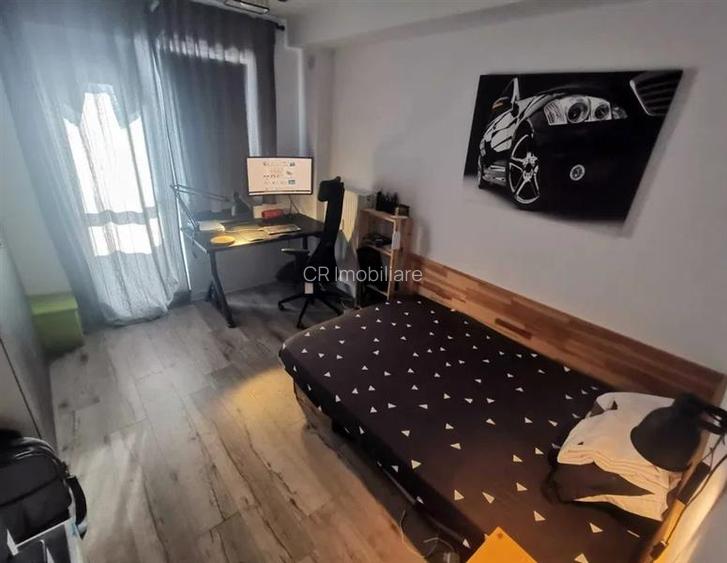 Vanzare Apartament  4. Camere Calea Mosilor La Cheie - 3