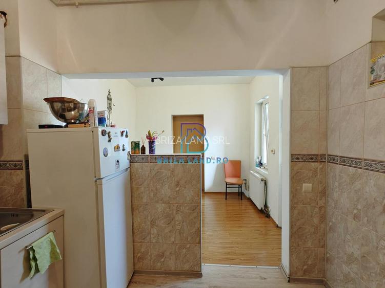 Calarasi, Hala Traian, casa stradal, Sp+P+E, sup. 207mp, teren 156mp - 14