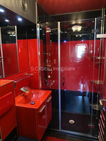 ap 2 camere de lux extravagant strand str bihorului - 5