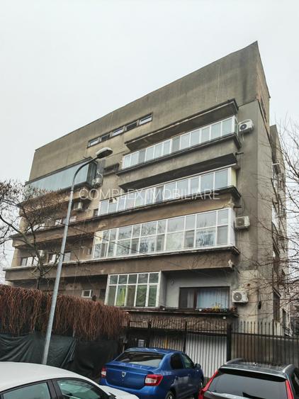 Piata Constitutiei | Poiana Florilor |  Etaj 2 din 4 la cheie | centrala proprie - 27