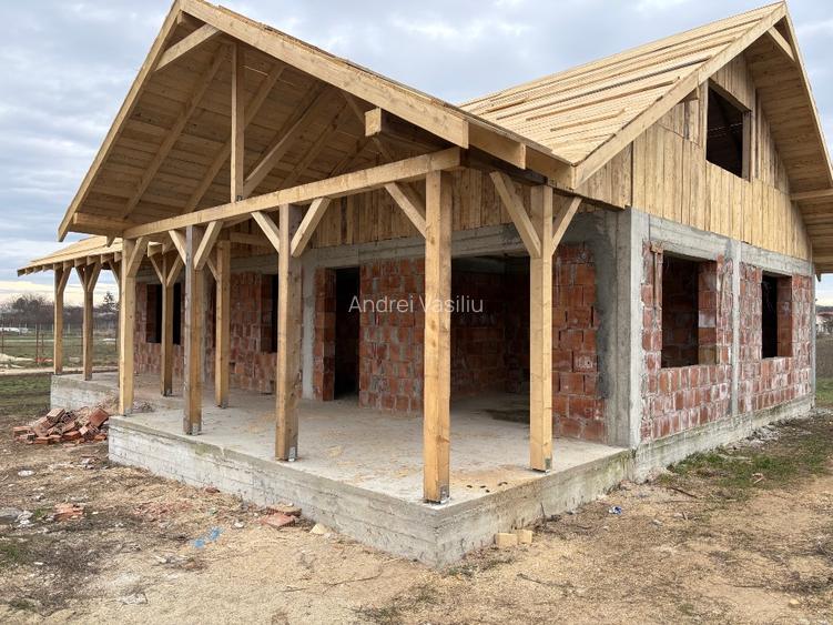 Casă cu teren generos, în complexul Poiana Florilor  - 10