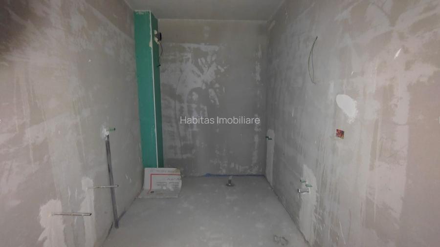 Bloc nou, S+P+5E, cu 19 apartamente, cu 1,2 si 3 camere,  zona Central - 26