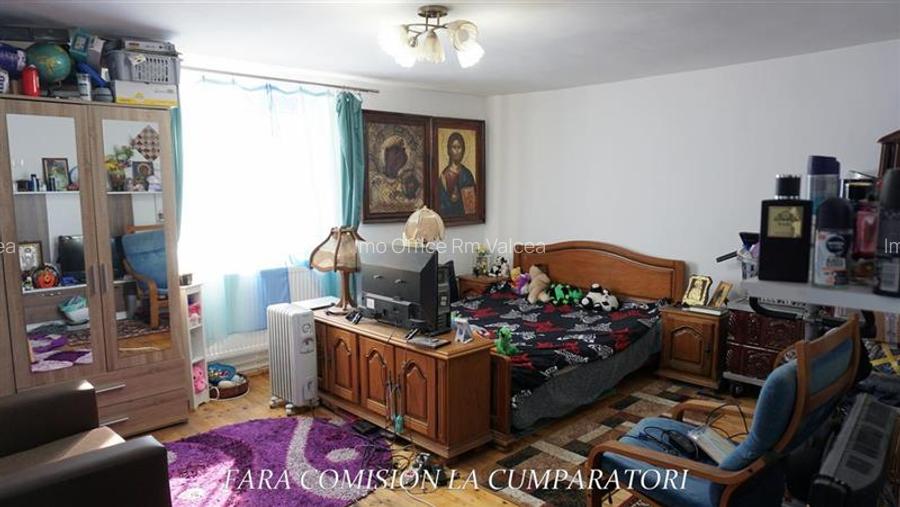 BUDESTI - CASA LANGA ORAS, TEREN 935 MP - 6