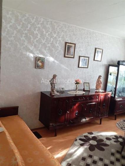 Apartament cu 2 camere - centru - 3