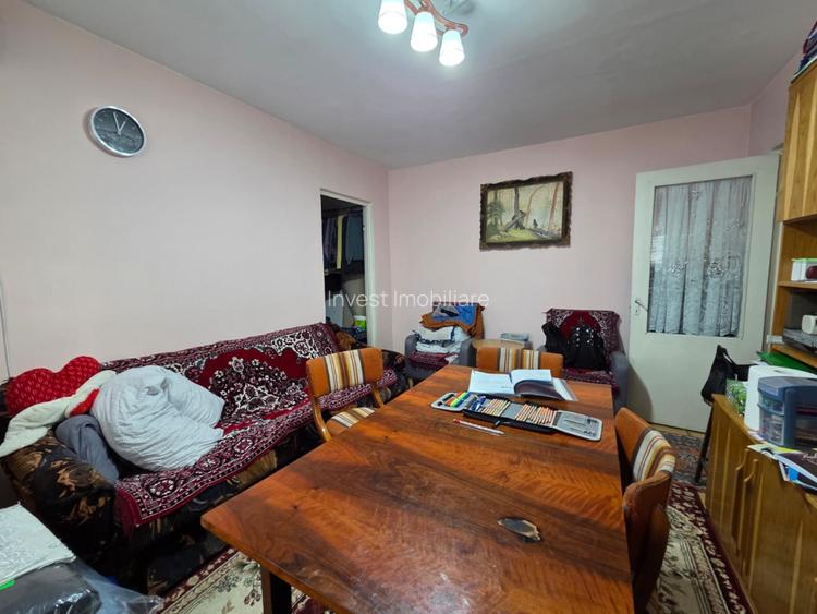 DE VANZARE-APARTAMENT 3 CAMERE-DACIA - 2