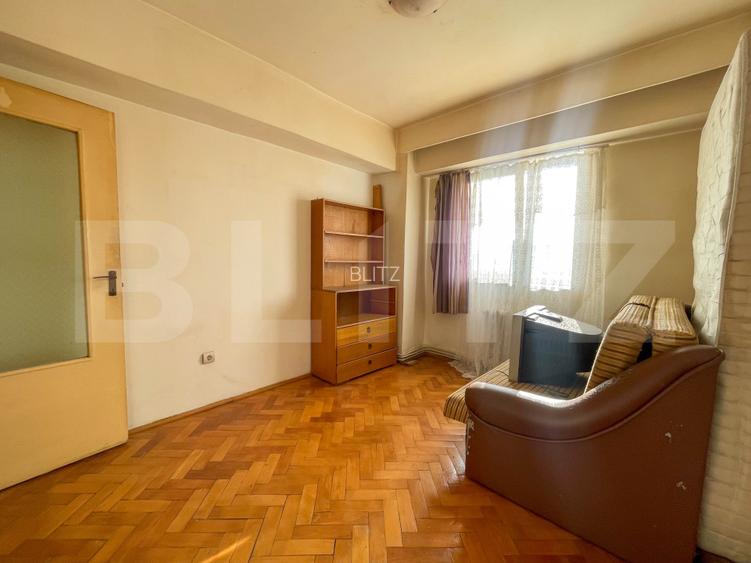Apartament de 3 camere decomandat, 75 mp, 2 băi, 2 balcoane, etaj intermediar. - 2