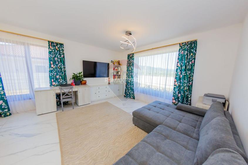 Casă super finisata de vanzare în sat Sasar / schimb cu Apartament - 17