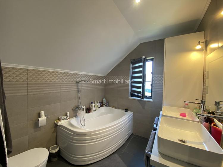 Casa individuala mobilata elegant, 4 camere, 2 bai, gradina Cristian SB - 10