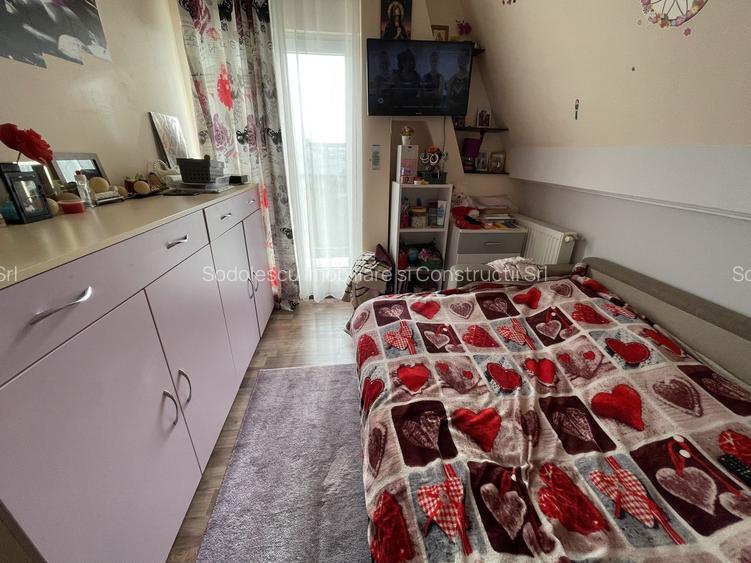 Locuinta luminoasa la mansarda-constructie 2013 - 9