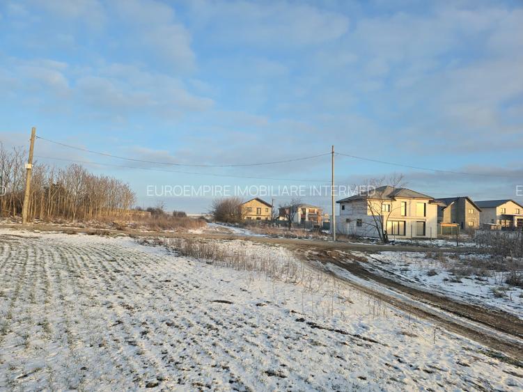 Teren de vanzare in Lazu - 8