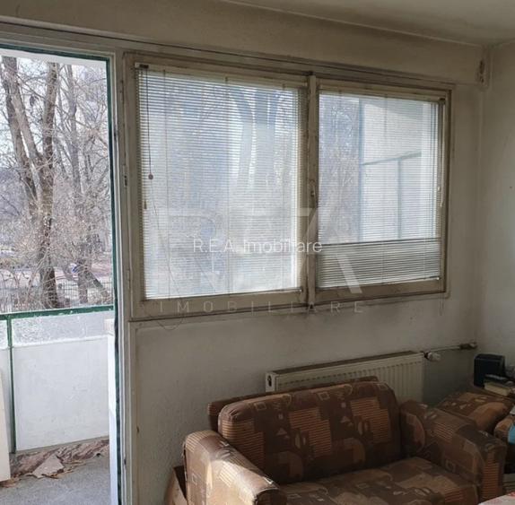 2 camere, et 1/4, bloc tip P-Drumul Taberei - 5