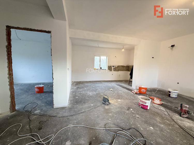 Duplex cu 3 camere de vanzare in Beregsau Mare, zona Centrala - 2