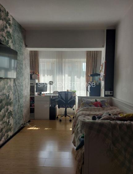 APARTAMENT DE VANZARE CU 2 CAMERE DECOMANDAT - 2