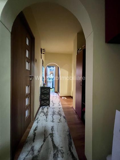  Apartament 4 camere, semidecomandat, 86mp, etaj 2/4 - Soarelui - 11