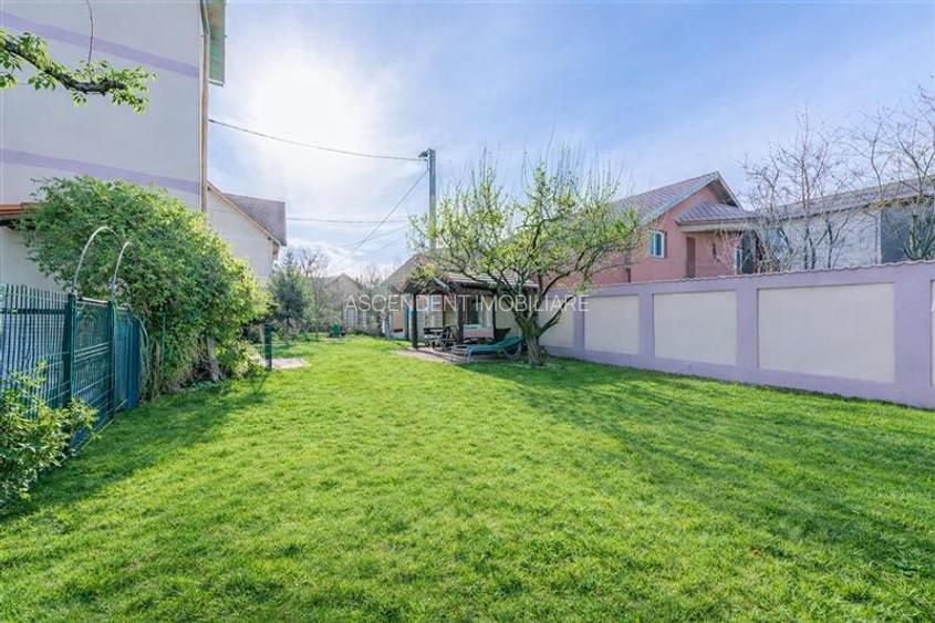 Vila solida Tractorul Coresi, spatii ample, teren 700 mp, garaj 4 masini - 9