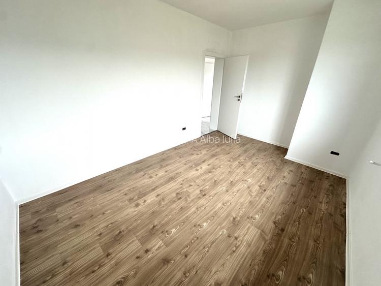 Casa Noua pe un nivel cu 4 camere cu terasa si toate utilitatile - 11