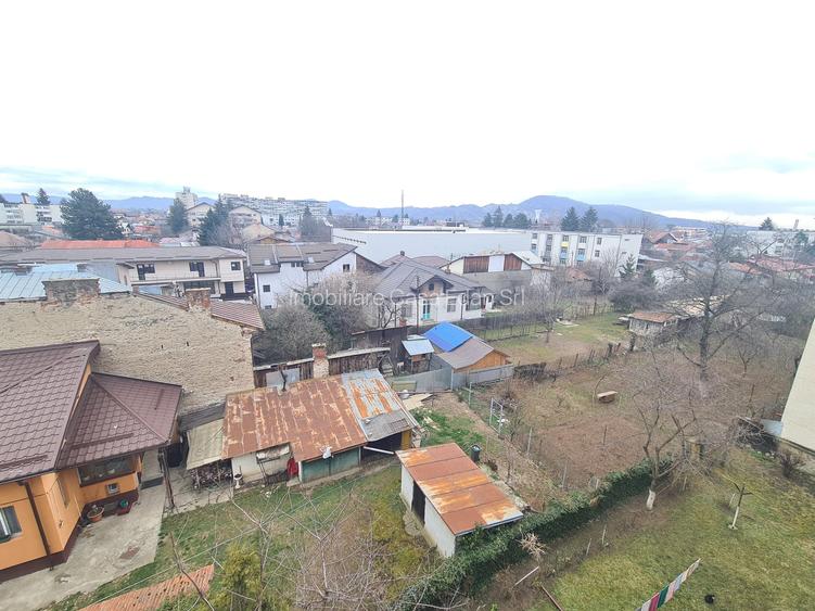 Ap 2 cam in Campina str 1 Mai--300e - 10