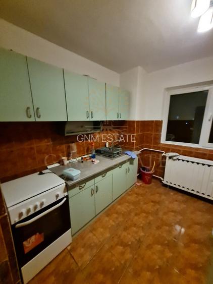 2 Camere Et. 8/8 - 3 min Piata Crangasi - 5