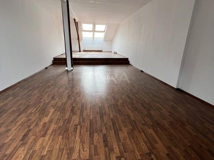 Apartament de vânzare cu 4 camere in zona Ultracentrala - 4