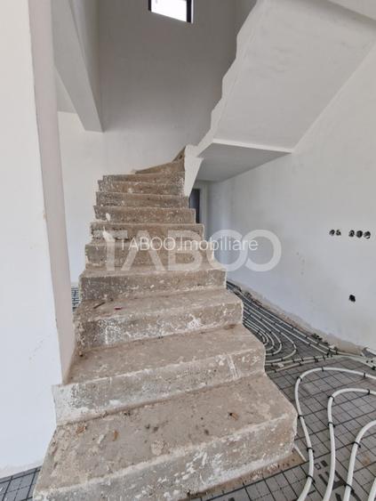 Casa individuala de vanzare cu teren, terasa, garaj si curte Selimbar - 17